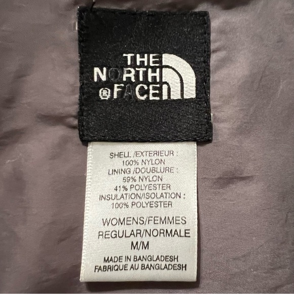 The North face Women’s Puffer Vest in‎ Ivory - Picture 9 of 11